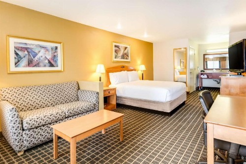 SureStayPlus Hotel by Best Western San Jose Central City - image 9