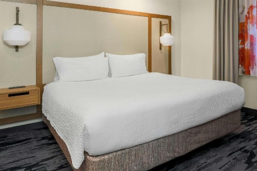 Fairfield Inn and Suites by Marriott San Jose Airport - image 18