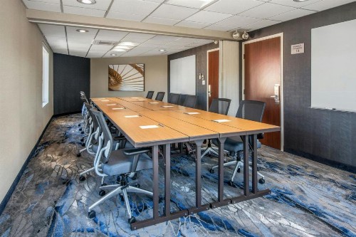 Fairfield Inn and Suites by Marriott San Jose Airport - image 36