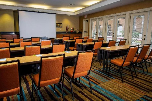 Fairfield Inn and Suites by Marriott San Jose Airport - image 37