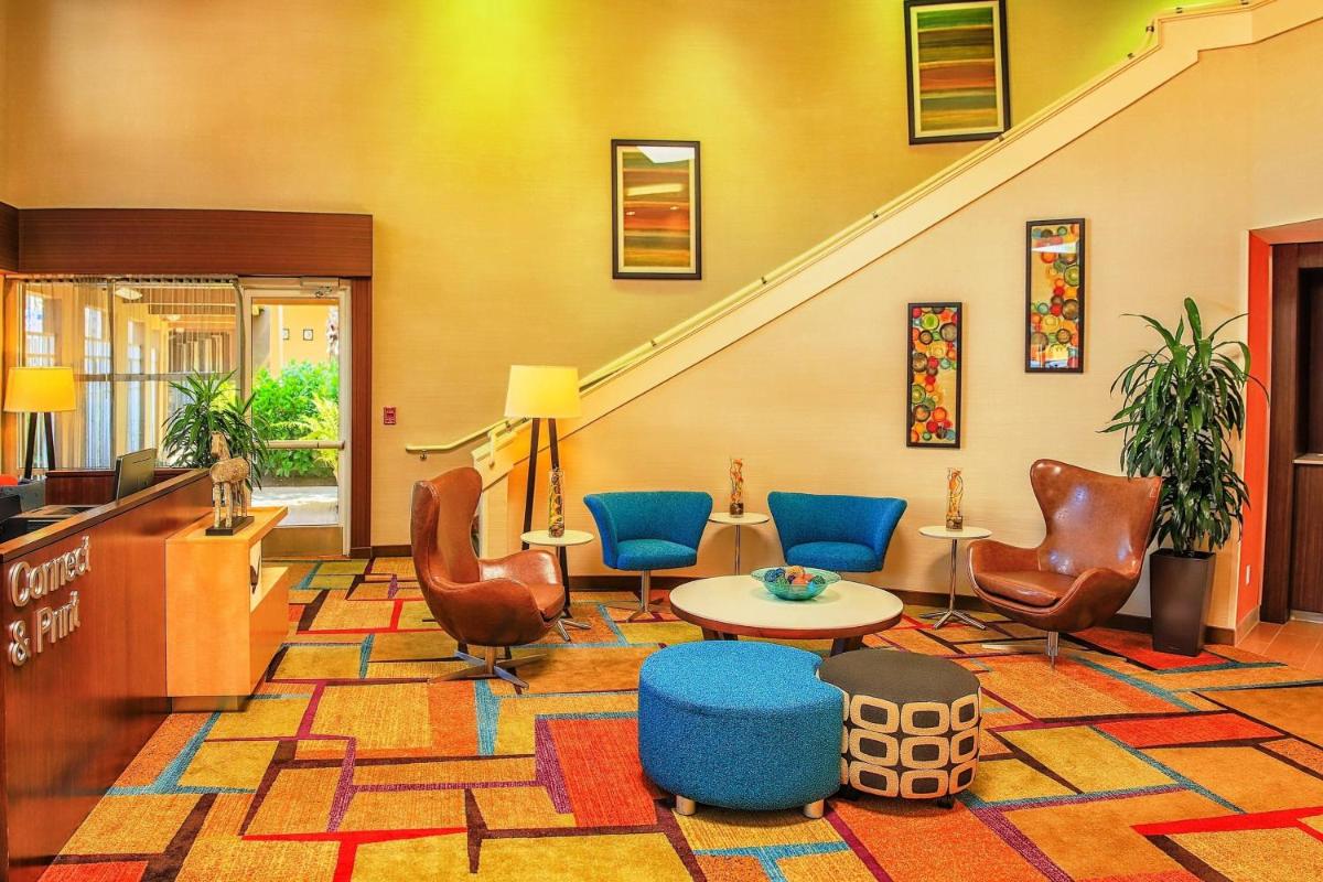 Fairfield Inn and Suites by Marriott San Jose Airport - image 7