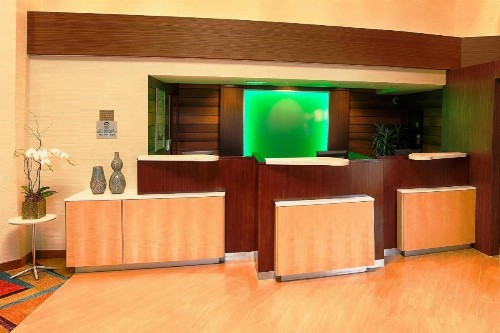 Fairfield Inn and Suites by Marriott San Jose Airport - image 8