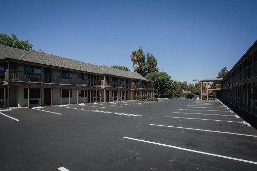 Alura Inn - image 14