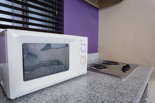 Alura Inn - image 7