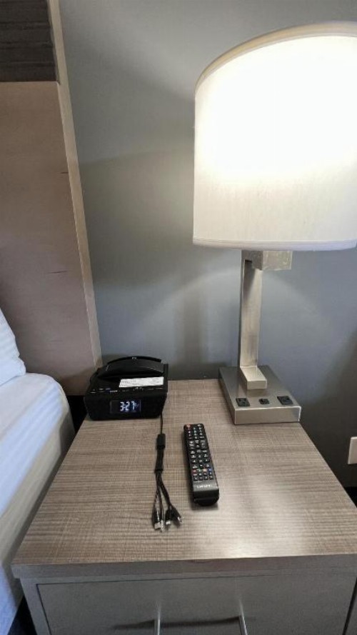 Pacific Motor Inn - image 15