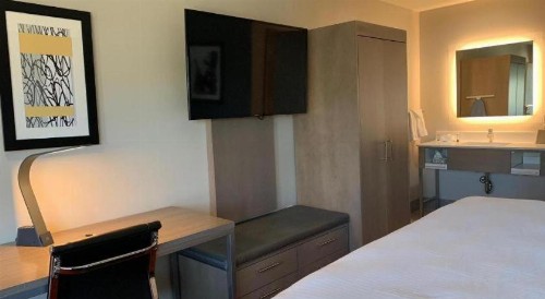 Pacific Motor Inn - image 35