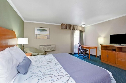 Days Inn by Wyndham San Jose Convention Center - image 10