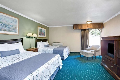 Days Inn by Wyndham San Jose Convention Center - image 5