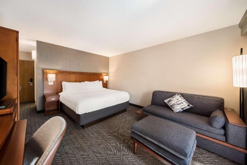 Sonesta Select San Jose Airport - image 1