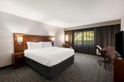 Sonesta Select San Jose Airport - image 5