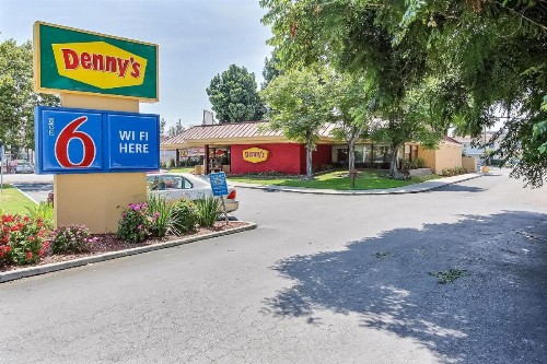 Motel 6-San Jose CA - Airport - image 3