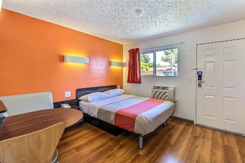 Motel 6-San Jose CA - Airport - image 4