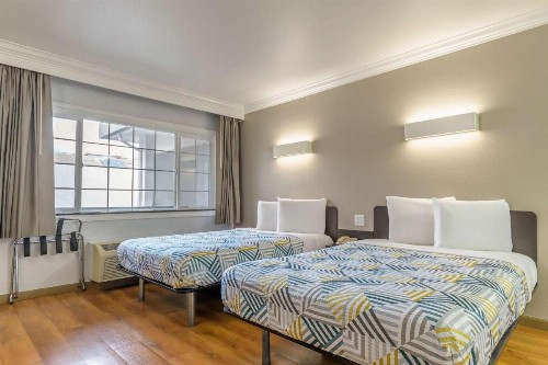 Motel 6-San Jose CA - Convention Center - image 17