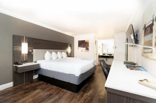 Fontaine Inn - image 5