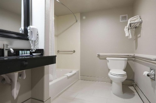 Best Western Lanai Garden Inn & Suites - image 33