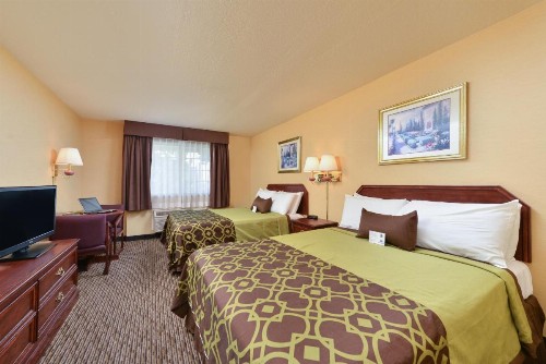 Americas Best Value Inn San Jose - image 5
