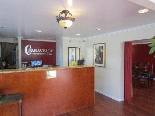 Caravelle Inn & Suites - image 7