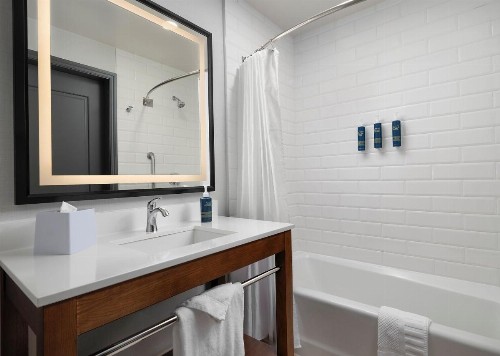 Four Points by Sheraton San Jose - image 4