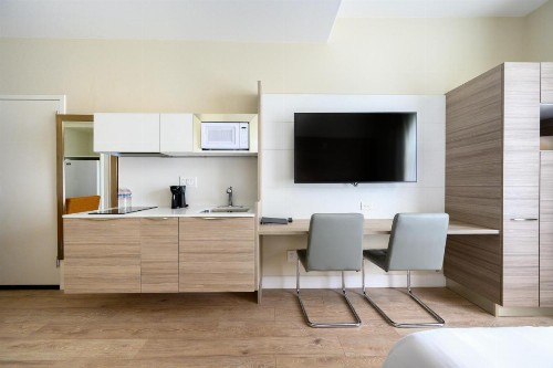 Studios Inn - image 2