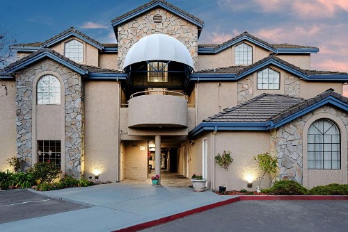 Clarion Inn Silicon Valley - image 39