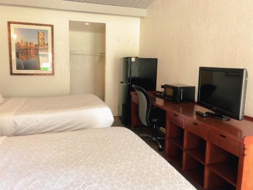 EZ 8 Motel San Jose II - image 17