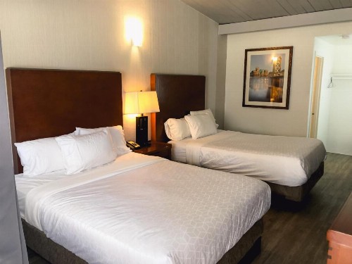 EZ 8 Motel San Jose II - image 9