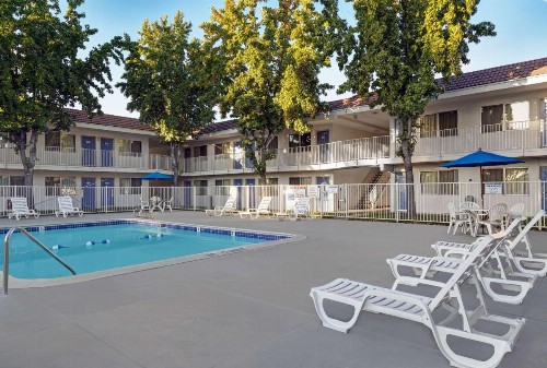 Motel 6-San Jose CA - South - image 13
