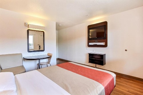 Motel 6-San Jose CA - South - image 31
