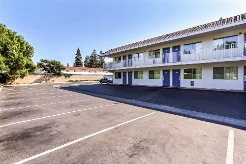 Motel 6-San Jose CA - South - image 32