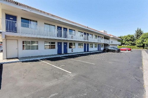 Motel 6-San Jose CA - South - image 38