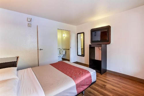 Motel 6-San Jose CA - South - image 40