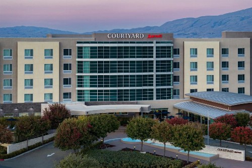 Courtyard by Marriott San Jose North/ Silicon Valley - image 1