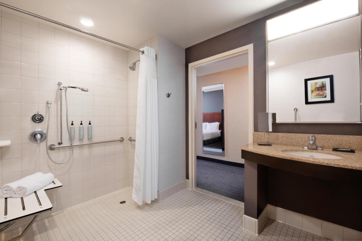 Courtyard by Marriott San Jose North/ Silicon Valley - image 7