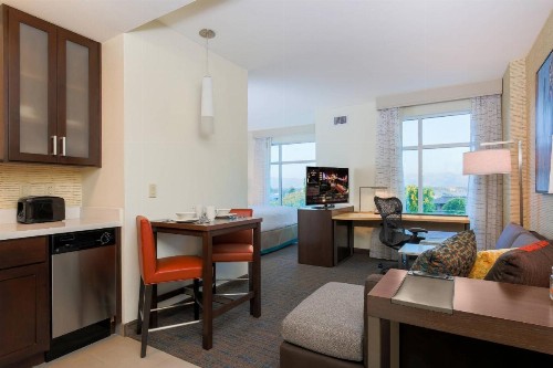 Residence Inn by Marriott San Jose Airport - image 28