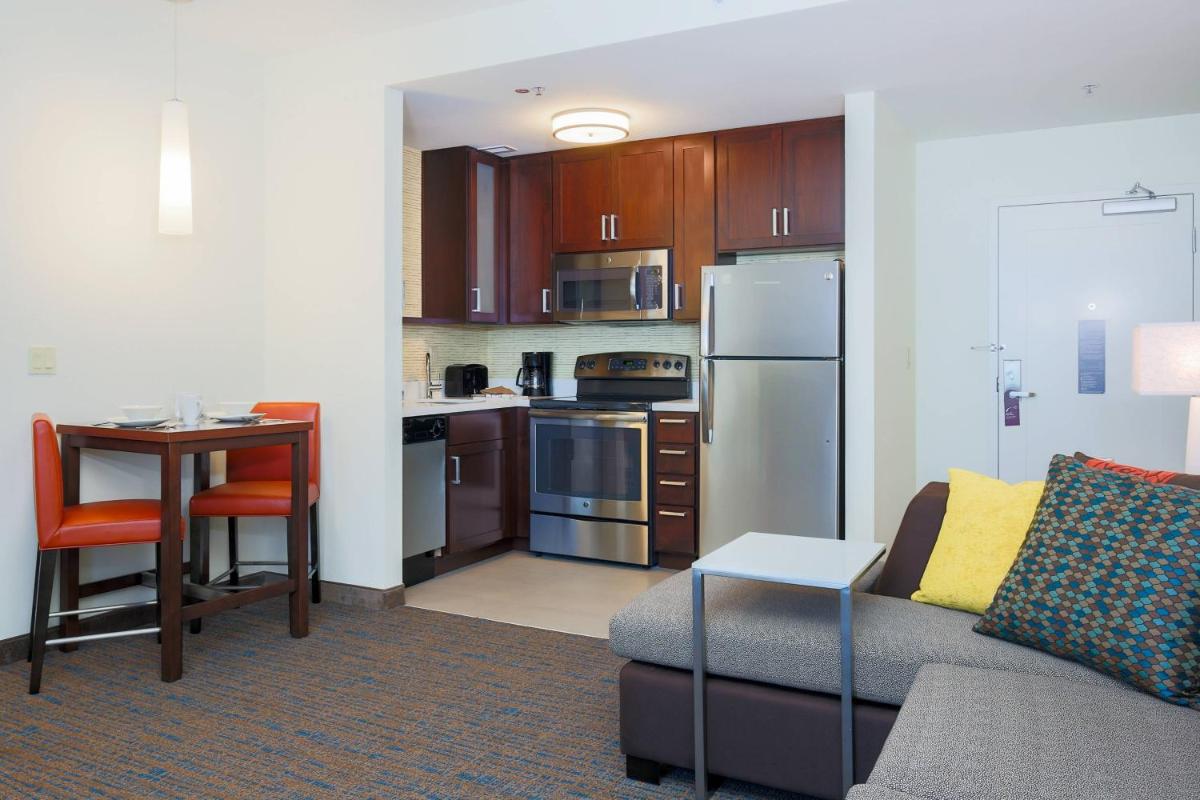 Residence Inn by Marriott San Jose Airport - image 3