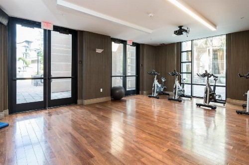 Global Luxury Suites at Baypointe Station - image 6