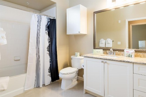 Churchill Living Verdant - image 7