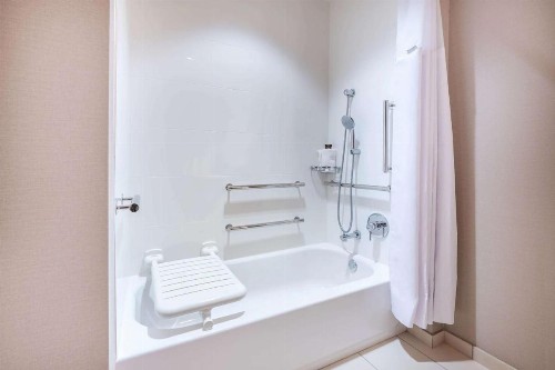 Wingate by Wyndham San Jose - image 12