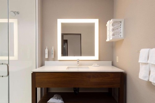 Wingate by Wyndham San Jose - image 2