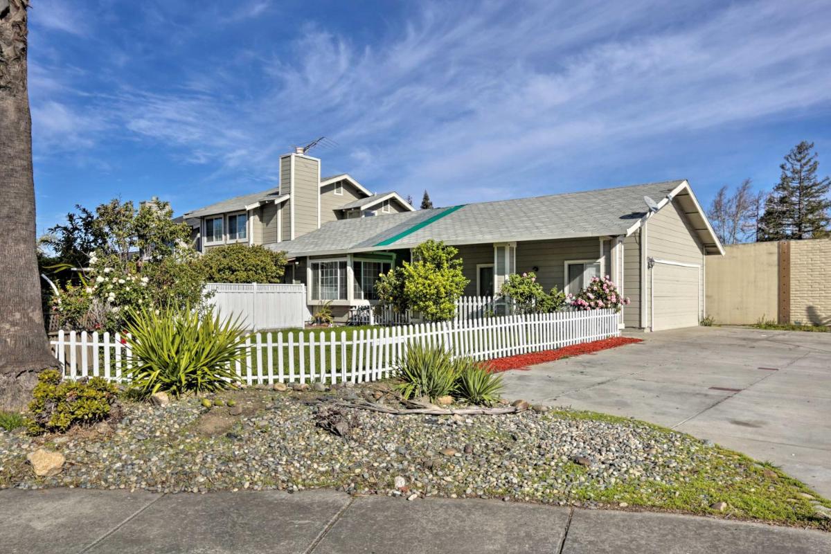 Central San Jose Home with Yard Pergola and Gym! - image 6