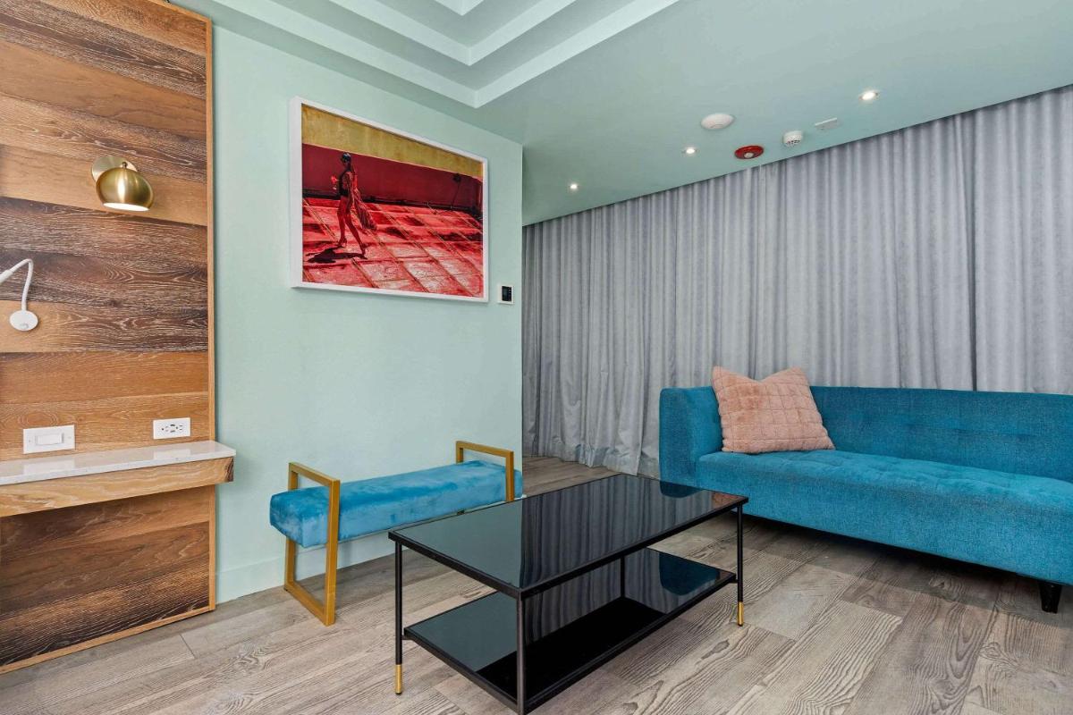 Comfort Inn San Juan - image 5