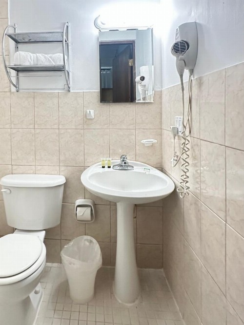 S.J. Suites Hotel - image 4