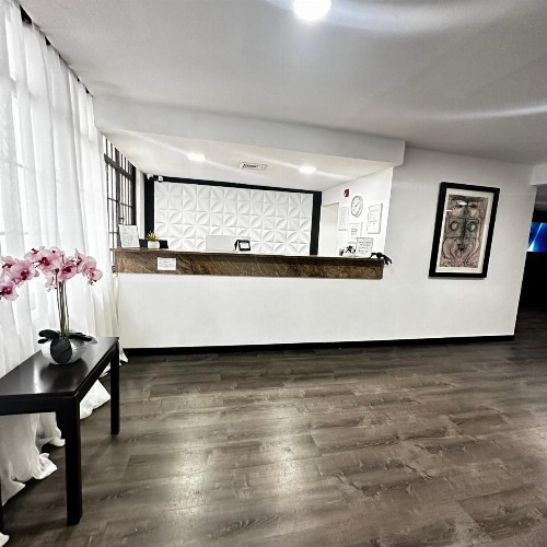 S.J. Suites Hotel - image 7