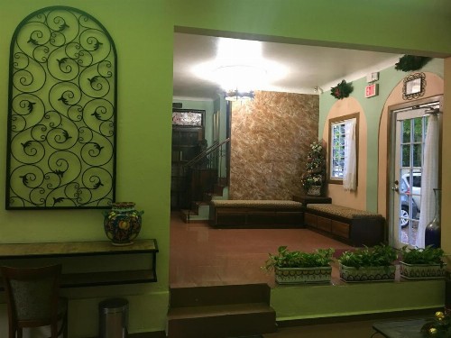 Hotel Iberia - San Juan - image 4