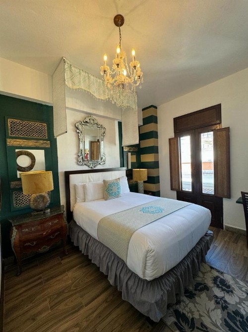 CasaBlanca Hotel - image 10