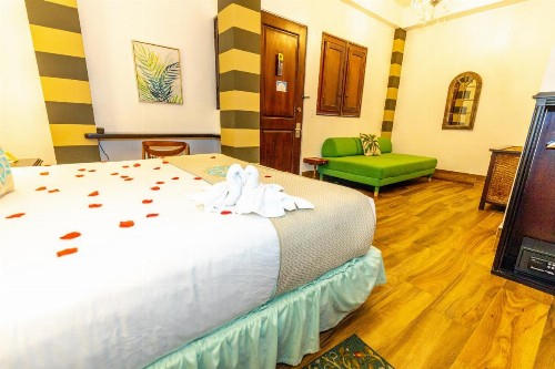 CasaBlanca Hotel - image 14