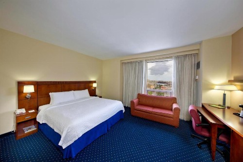 Courtyard by Marriott San Juan Miramar - image 3