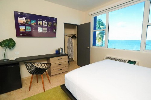 The Tryst Beachfront Hotel - image 11