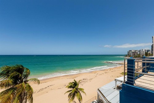 The Tryst Beachfront Hotel - image 13