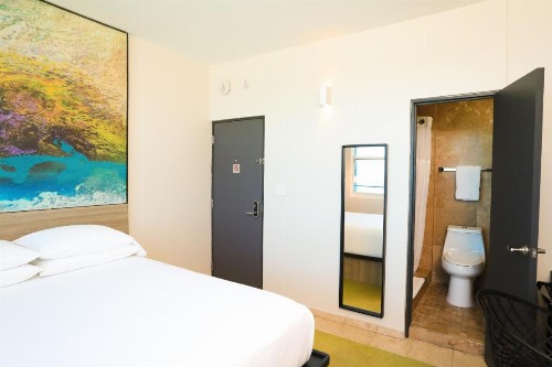 The Tryst Beachfront Hotel - image 31
